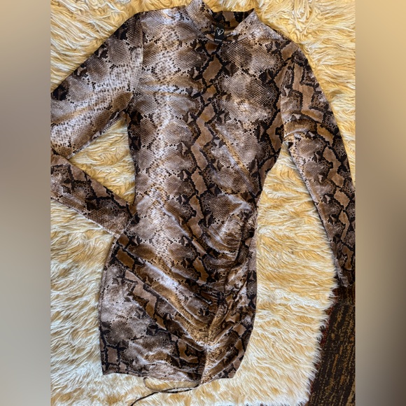 Windsor snake print dress - Picture 3 of 8